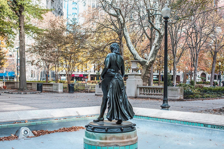 Photography Art of the Woman Statue Statue at Ritten House in Autumn SQ (24x36),Canvas Art,Photo.